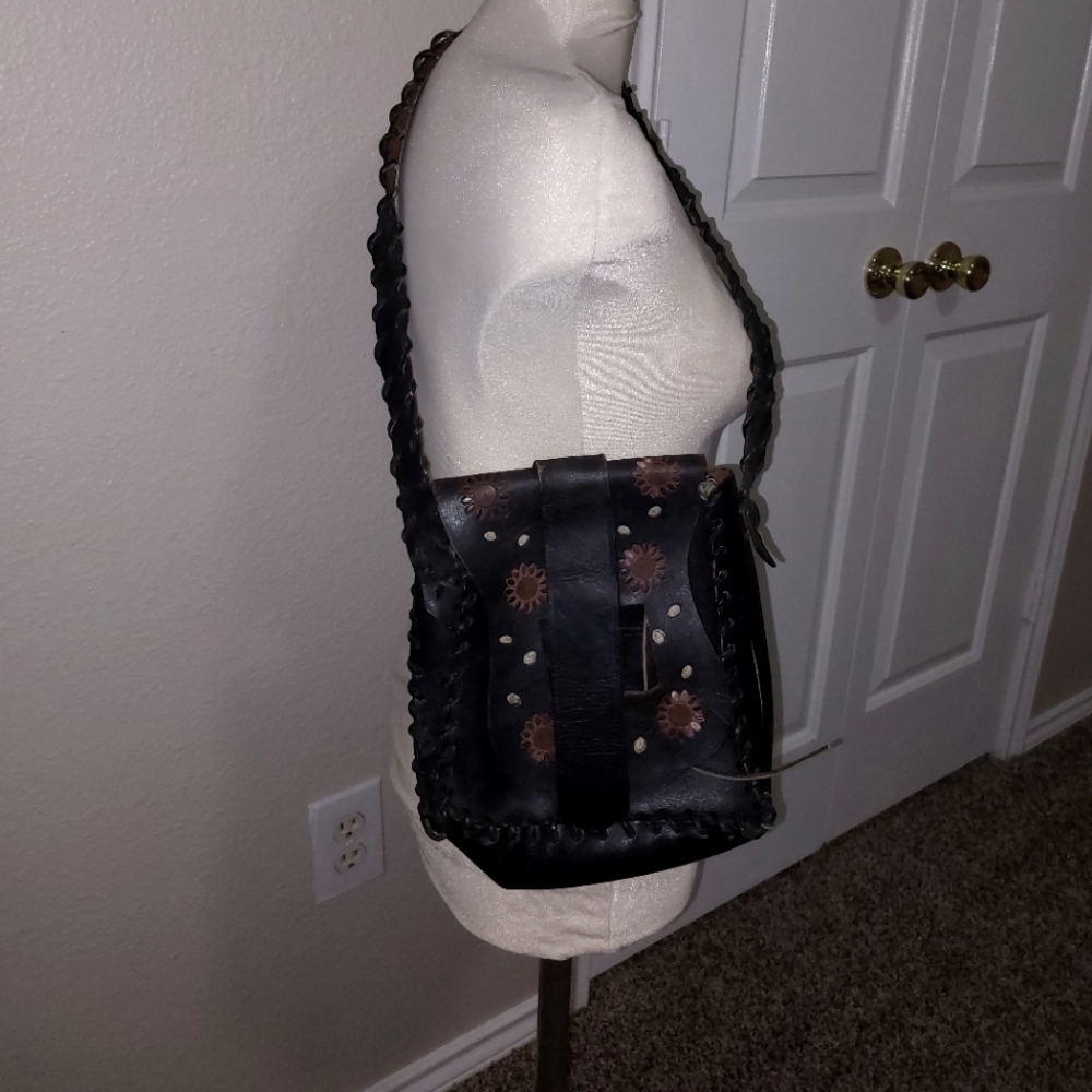 1970s circa Handcrafted Leather Tooled Purse